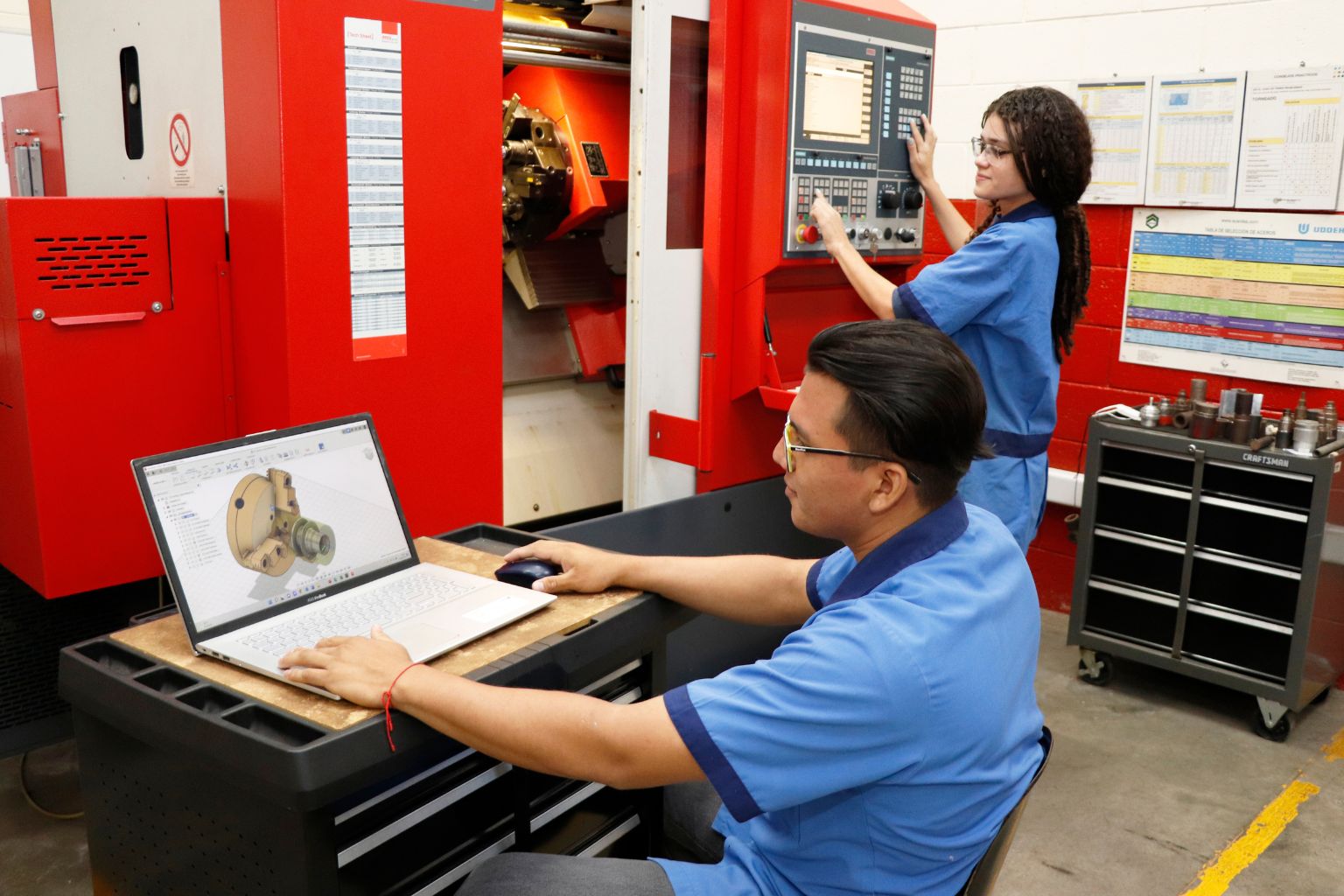 Técnico en Mecanica opcion CNC