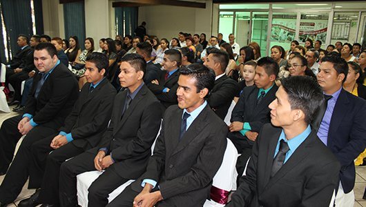 GRADUACION DEL 2do PROGRAMA DE MECANICA AUTOMOTRIZ CON EL APOYO DE INSAFORP (1)