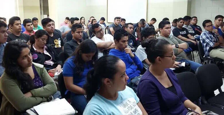 SE IMPARTIÓ CHARLA DE EDUCACIÓN FINANCIERA PARA LA VIDA EN REGIONAL SANTA ANA