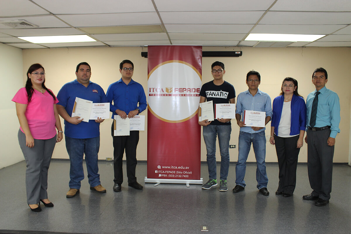 ALUMNOS DE ITCA SOBRESALEN A NIVEL REGIONAL EN LA FASE 2 DE LA COMPETENCIA NETRIDERS – CISCO