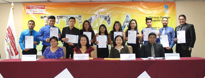 CLAUSURA DE LOS CURSOS ADMINISTRADOR TECNICO DE EMPRESAS INDUSTRIALES Y MESERO BARTENDER (9)