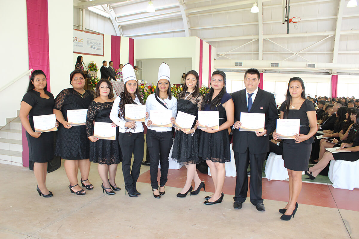 VI GRADUACIÓN DE INGENIEROS Y X DE TÉCNICOS EN REGIONAL LA UNIÓN