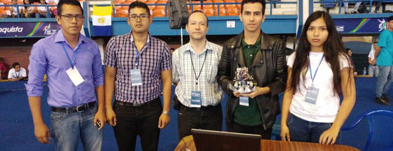 GANAMOS EL SEGUNDO LUGAR EN COMPETENCIA INNOVA 4