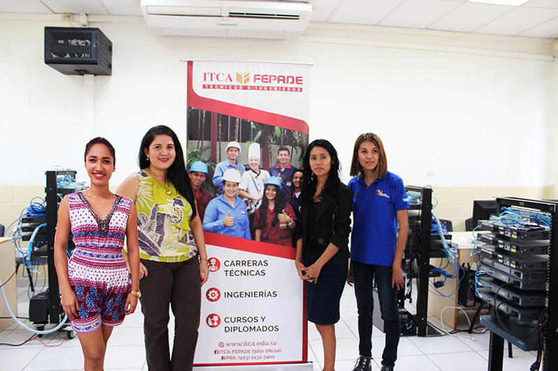 PARTICIPAREMOS EN LA PRIMERA HACKATÓN FEMENINA DE CENTROAMÉRICA, EN COSTA RICA