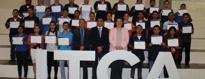 CLAUSURA CURSO DE REFUERZO DE INGLeS A BECARIOS INJUVE (10)