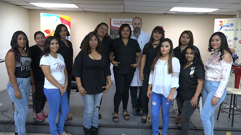 CLAUSURA DIPLOMADO TÉCNICO EN MAQUILLAJE Y CORTE DE CABELLO