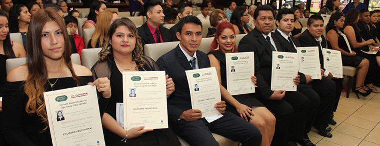 LA ACADEMIA DE HOSTELERiA REALIZo GRADUACIoN DEL DIPLOMADO COCINERO PROFESIONAL (7)