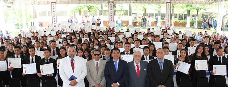 41 CEREMONIA DE GRADUACIoN DE TeCNICOS zacatecoluca (10)