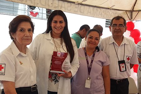 RECIBIMOS RECONOCIMIENTO POR SER PARTE DEL PROGRAMA DONACIoN VOLUNTARIA DE SANGRE (1)