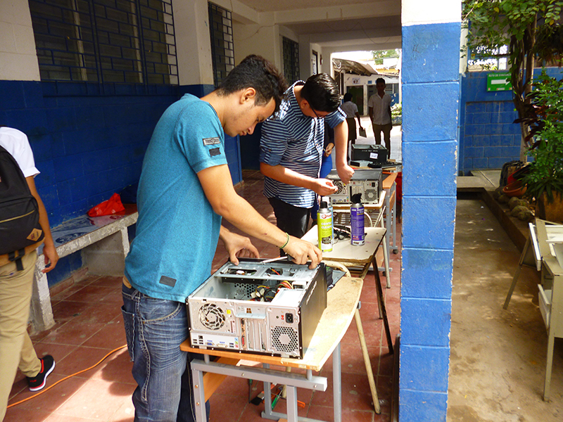 PROYECTO SOCIAL: OPTIMIZACIÓN DE LOS RECURSOS TECNOLÓGICOS EN BENEFICIO DE CENTROS EDUCATIVOS PÚBLICOS DEL DEPARTAMENTO DE LA UNIÓN