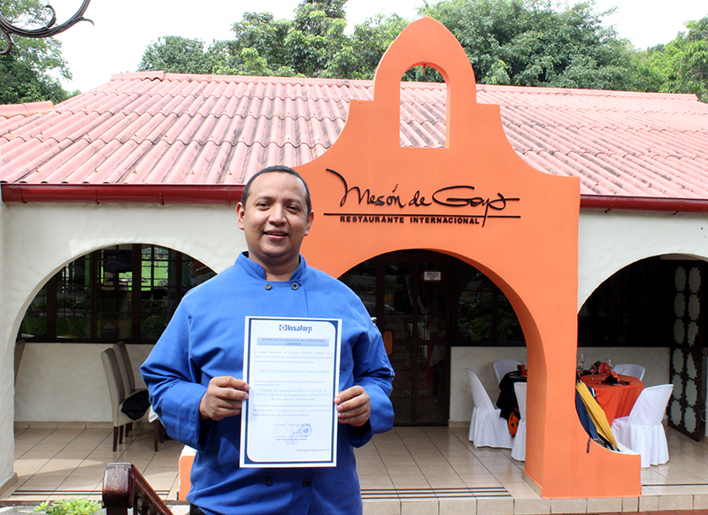 CHEF ERICK MEJÍA CERTIFICADO POR INSAFORP COMO EVALUADOR DE COMPETENCIAS LABORARES