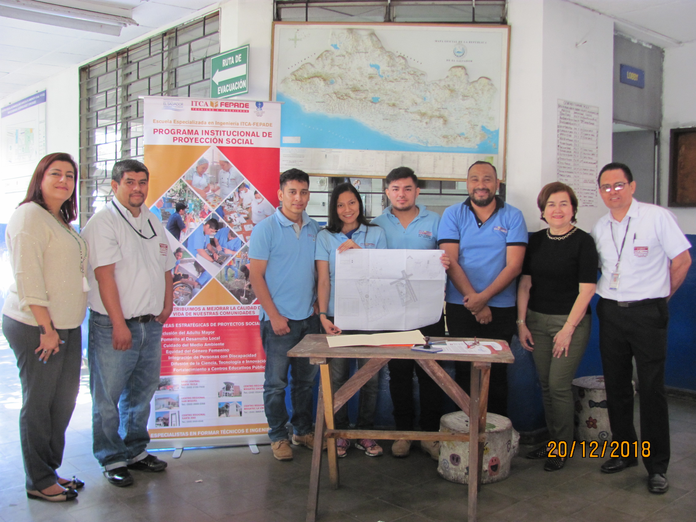 LA ESCUELA DE INGENIERÍA CIVIL Y ARQUITECTURA APOYÓ CON PROYECTOS SOCIALES A CENTROS EDUCATIVOS PÚBLICOS E INSTITUCIONES COMUNITARIAS