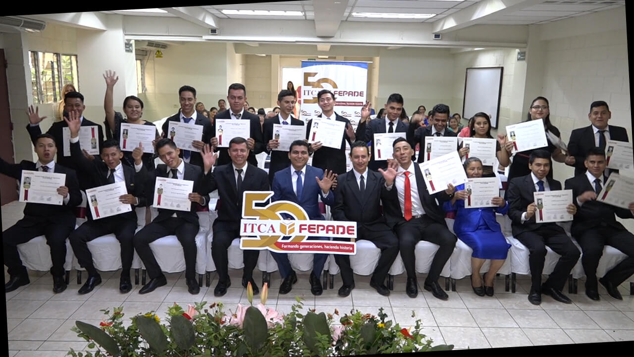 36ª GRADUACIÓN DE TÉCNICOS (2DA.PARTE) DE ITCA-FEPADE CENTRO REGIONAL SANTA ANA