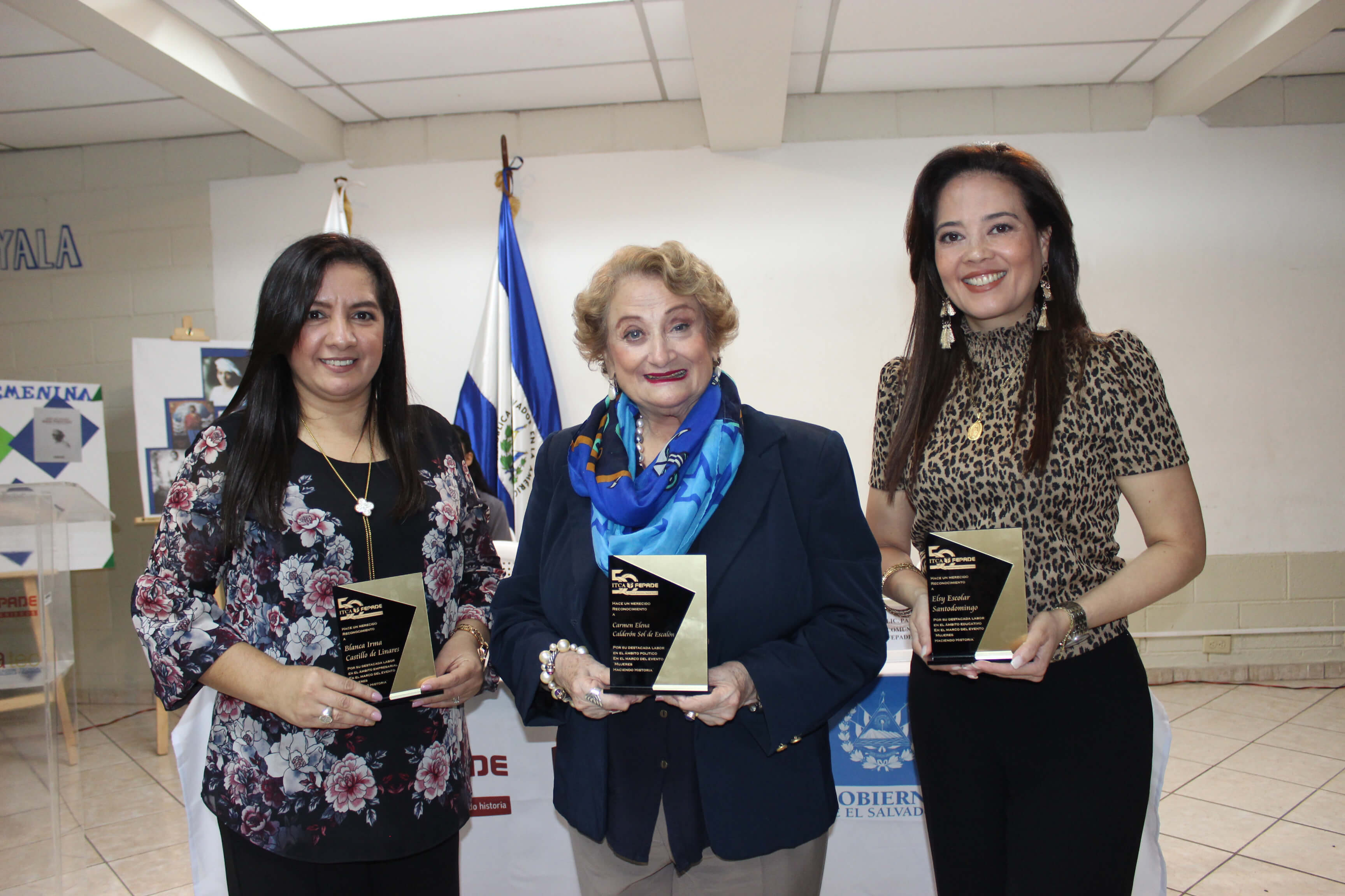 MUJERES HACIENDO HISTORIA