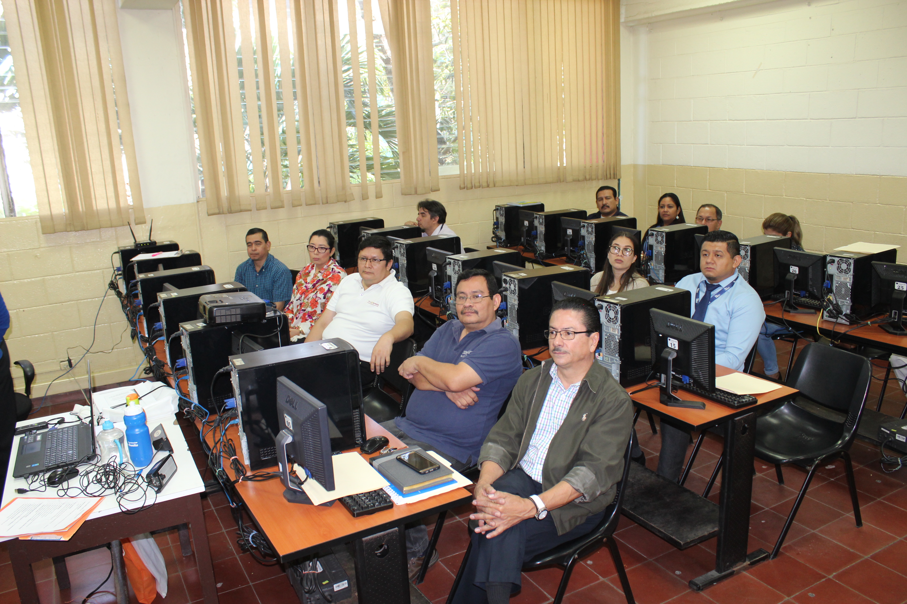 TALLER “USO DE RECURSOS ELECTRÓNICOS Y MANEJO EFICIENTE DEL GESTOR BIBLIOGRÁFICO ZOTERO”