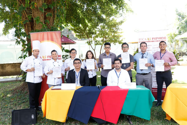 ENTREGA DE MEDALLAS WORLDSKILLS A GANADORES EN COMPETENCIAS DE CHILE Y GUATEMALA