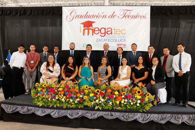 45ª CEREMONIA DE GRADUACIÓN ITCA-FEPADE SEDE MEGATEC ZACATECOLUCA