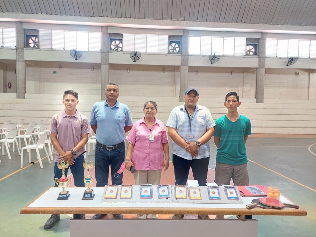 FINAL DE TORNEO ALMUERZOS DE PING PONG