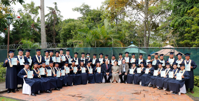 14ª GRADUACIÓN DE LA ACADEMIA DEL PINTOR SHERWIN WILLIAMS