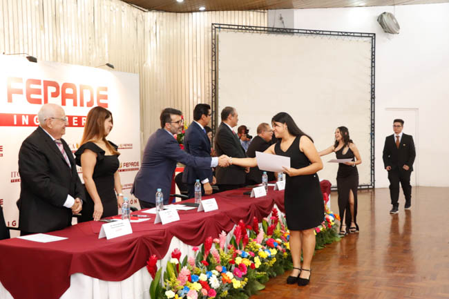 57 CEREMONIA DE GRADUACIÓN DE TÉCNICOS E INGENIEROS SEDE CENTRAL SANTA TECLA