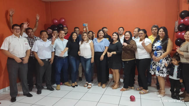 HOMENAJE A NUESTROS QUERIDOS DOCENTES