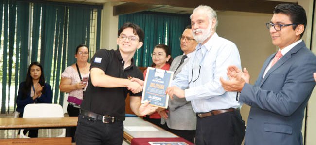 Entrega becas SVNet (2)