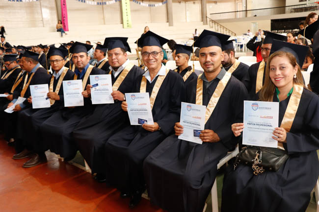 16ª GRADUACIÓN DE LA ACADEMIA DEL PINTOR PROFESIONAL DE SHERWIN WILLIAMS