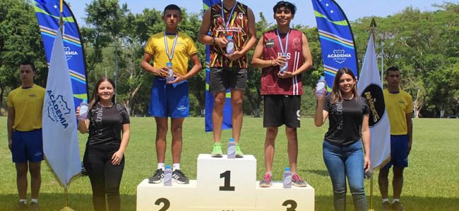 GANAMOS PRIMER LUGAR EN LOS 400 METROS PLANOS EN TORNEO DE ATLETISMO ANADES 2024