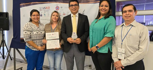 PARTICIPAMOS EN EL PRIMER ENCUENTRO NACIONAL DE UNIVERSIDADES EN EL aMBITO DE LA GESTIÓN DE RIESGOS DE DESASTRES EN EL SALVADOR