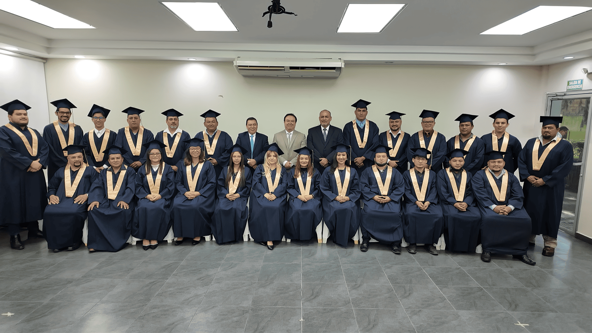 ¡CELEBREMOS JUNTOS LA EXITOSA CLAUSURA DE LA 20° PROMOCIÓN DE LA ACADEMIA DEL PINTOR