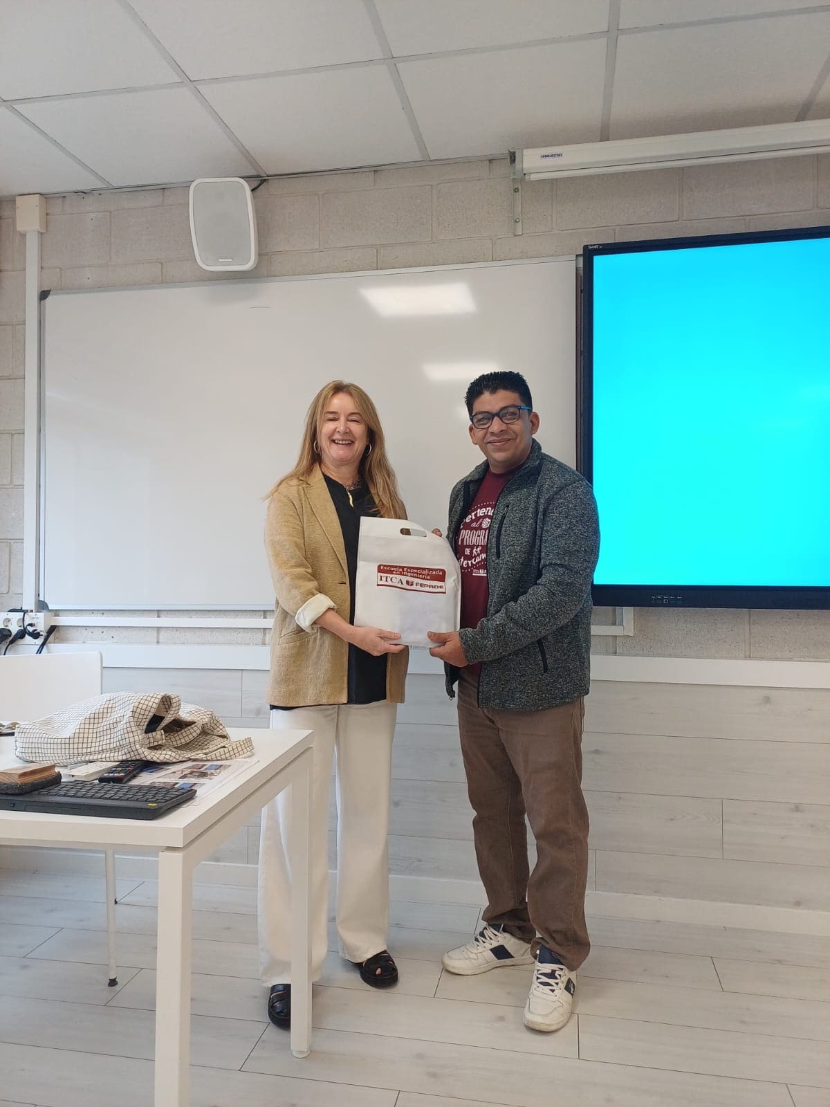 ITCA CONECTA CON EL MUNDO: ING. RENÉ FUNES FORTALECE SUS COMPETENCIAS EN GALICIA, ESPAÑA