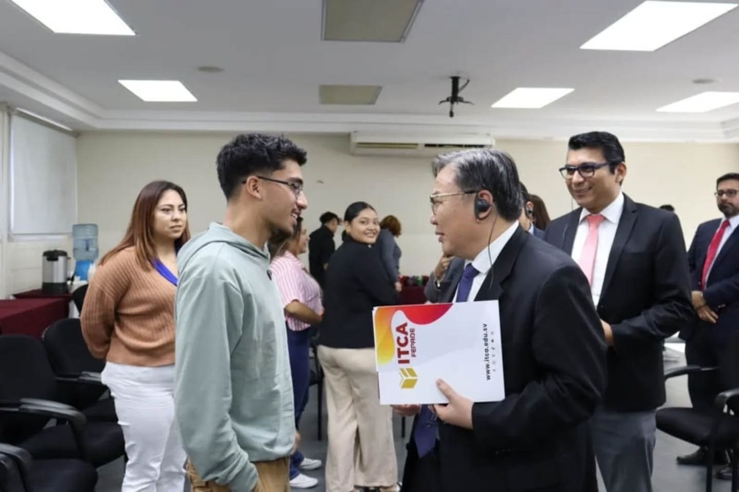 BANCO MUNDIAL DESTACA EL APORTE DE ITCA-FEPADE EN EL PROYECTO ALDEA Y LA FORMACIÓN DEL TALENTO NACIONAL