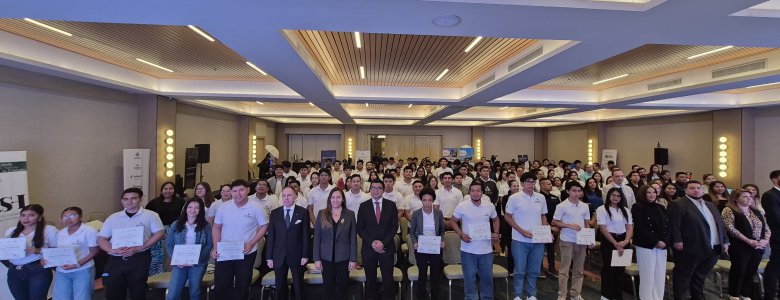 ITCA-FEPADE GRADÚA A 117 JÓVENES DEL PROGRAMA SEMILLAS 9