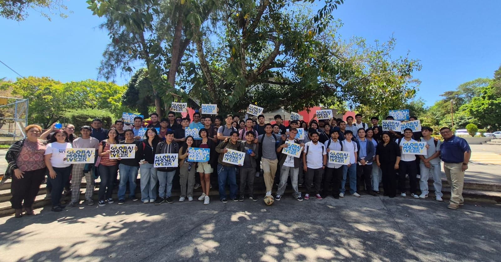 JUVENTUD PREPARADA PARA TOMAR DECISIONES FINANCIERAS INTELIGENTES