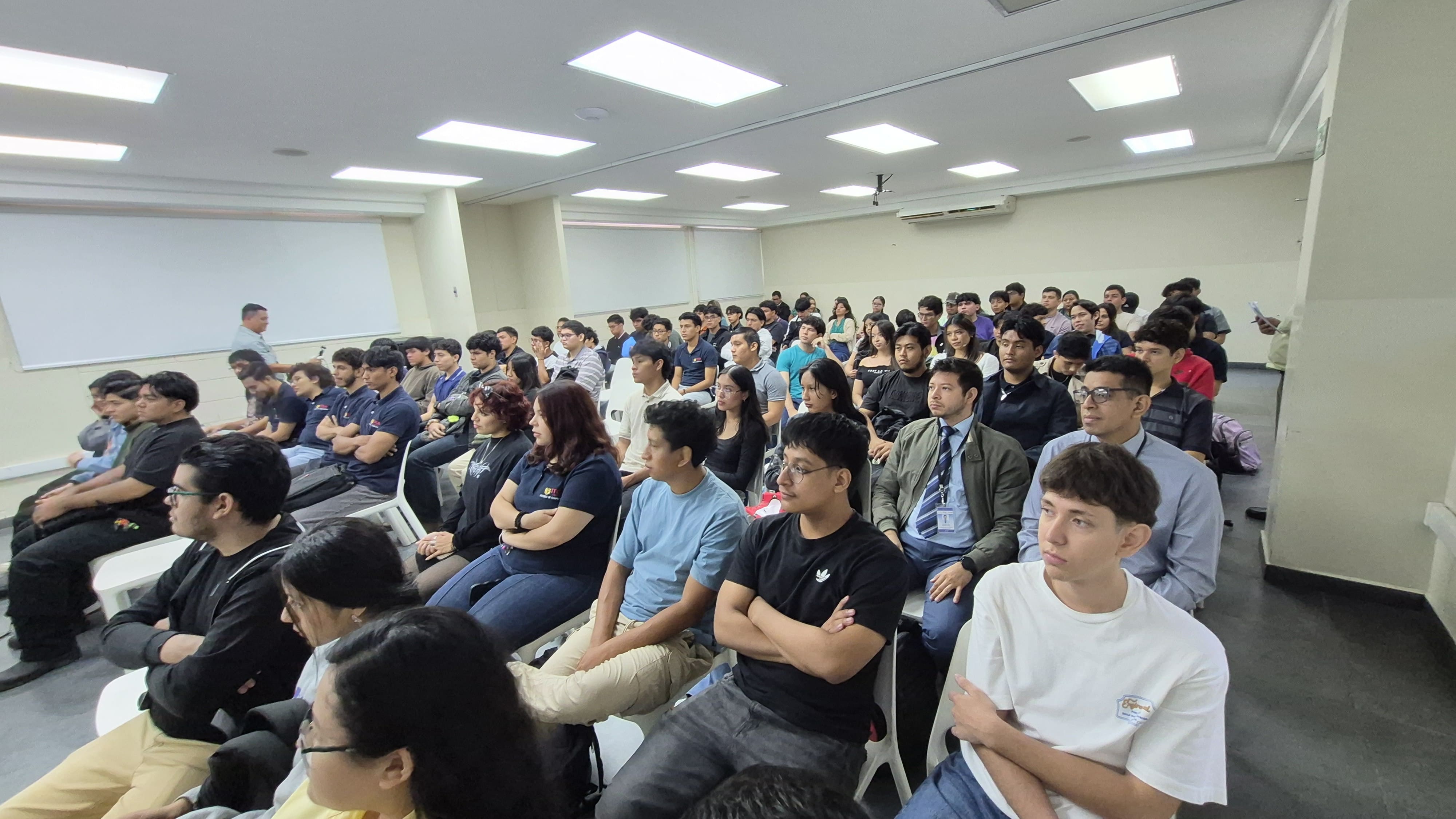 ¡ESTUDIANTES DE DESARROLLO DE SOFTWARE DAN EL SALTO AL ECOSISTEMA CLOUD NATIVE!