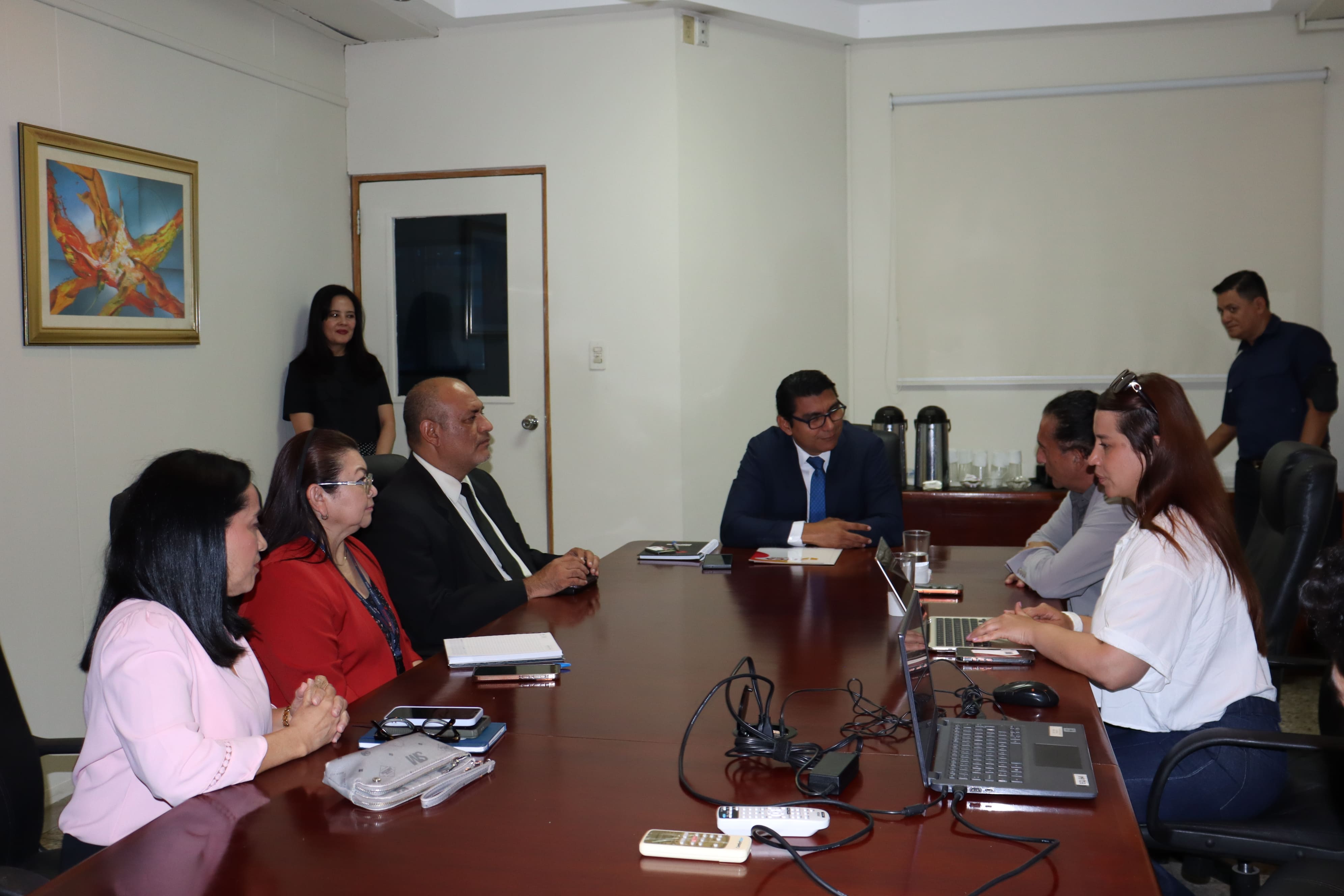 RECTOR DE LA CORPORACIÓN UNIFICADA NACIONAL DE EDUCACIÓN SUPERIOR DE COLOMBIA VISITA ITCA-FEPADE